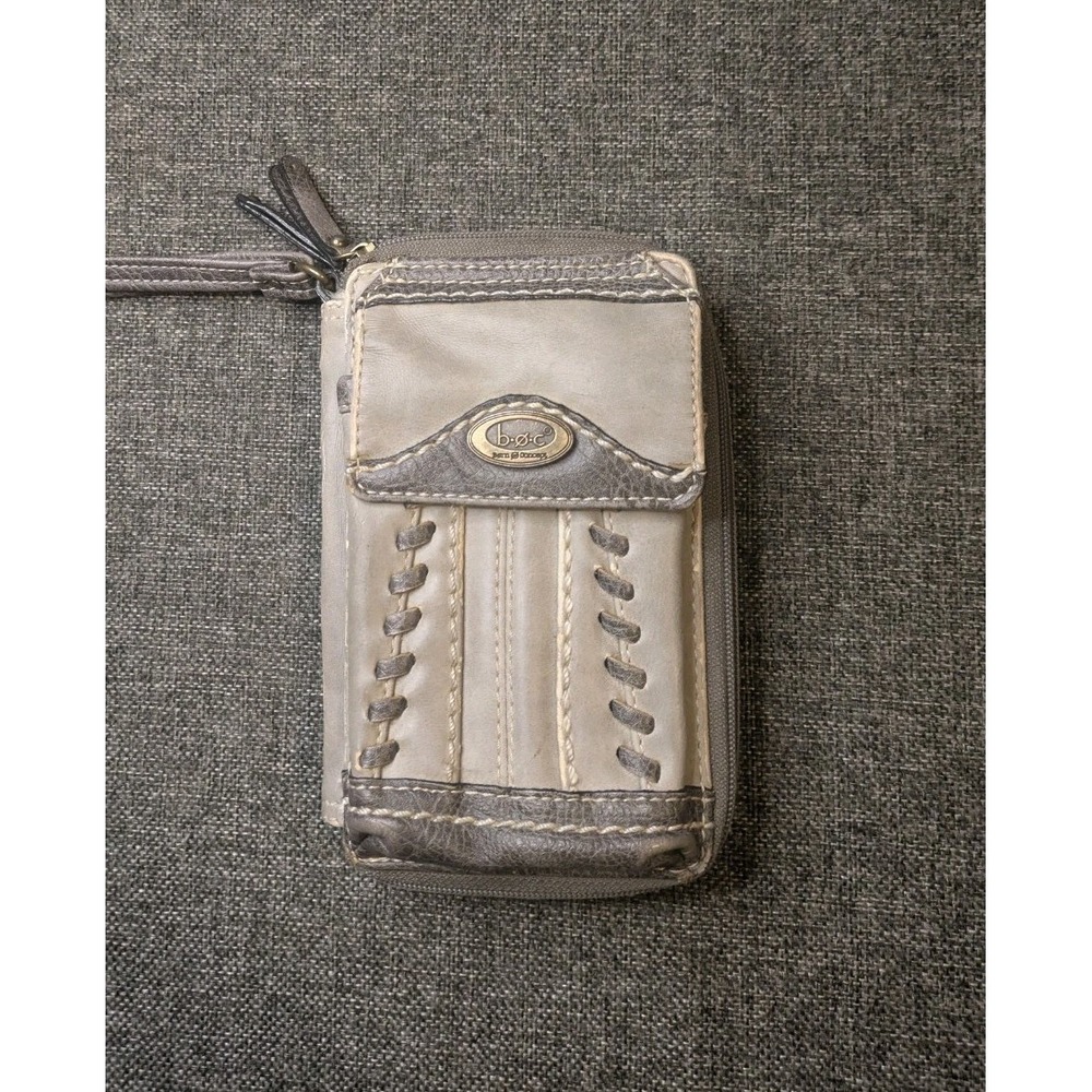 B.O.C. Born Concepts Womens Foakley Gray Faux Leather Wristlet Wallet ID Holder